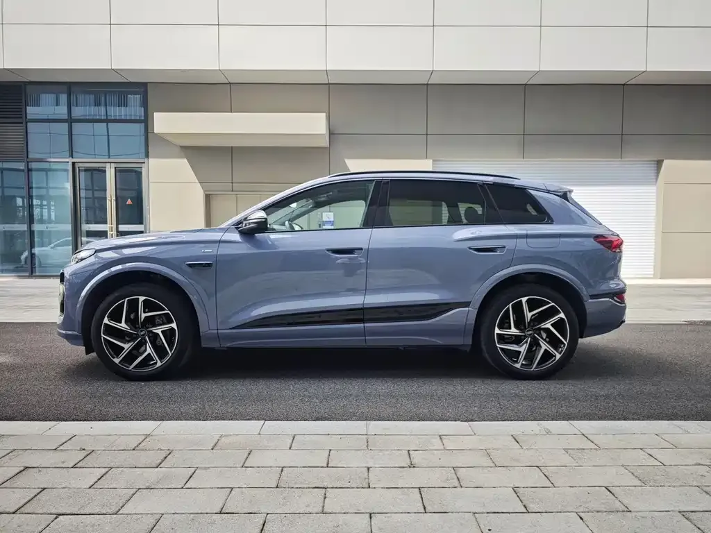 Audi Q6L e-tron — фото 7