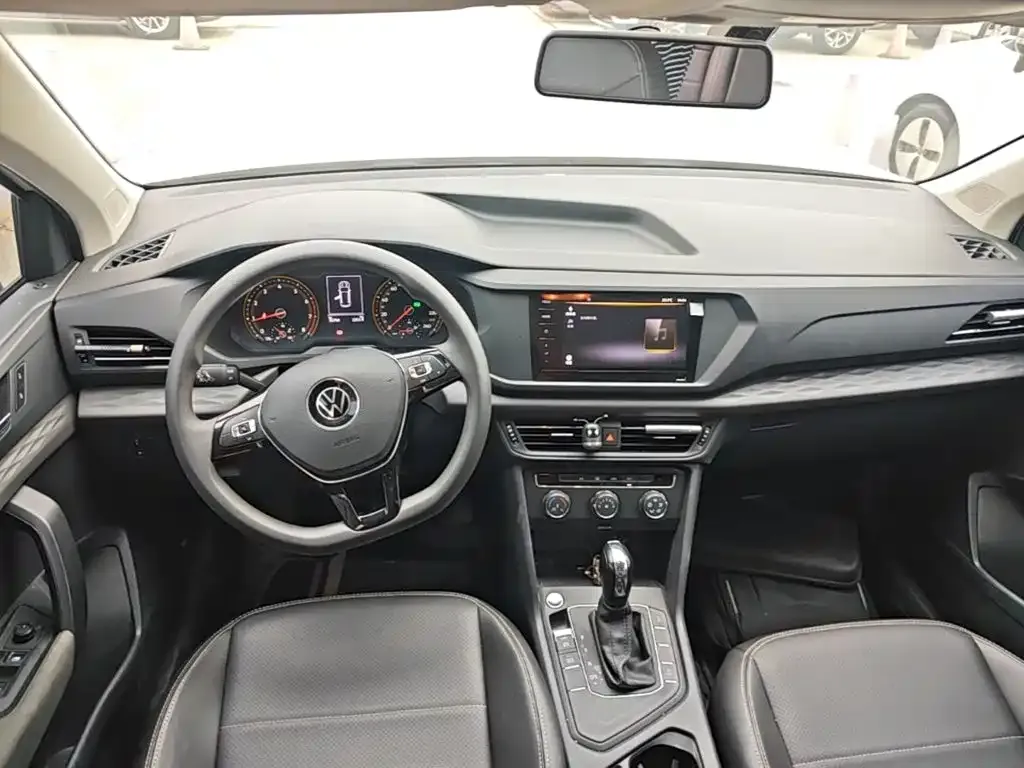 Volkswagen Tharu — фото 4