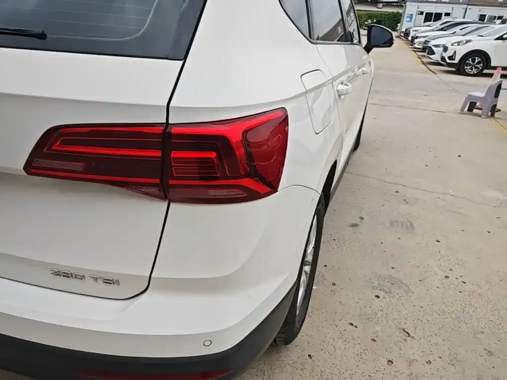 Volkswagen Tharu — фото 3