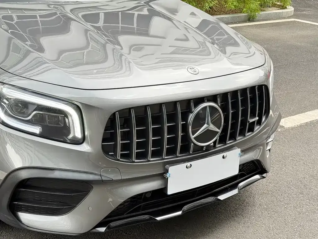 Mercedes-Benz GLB AMG — фото 2