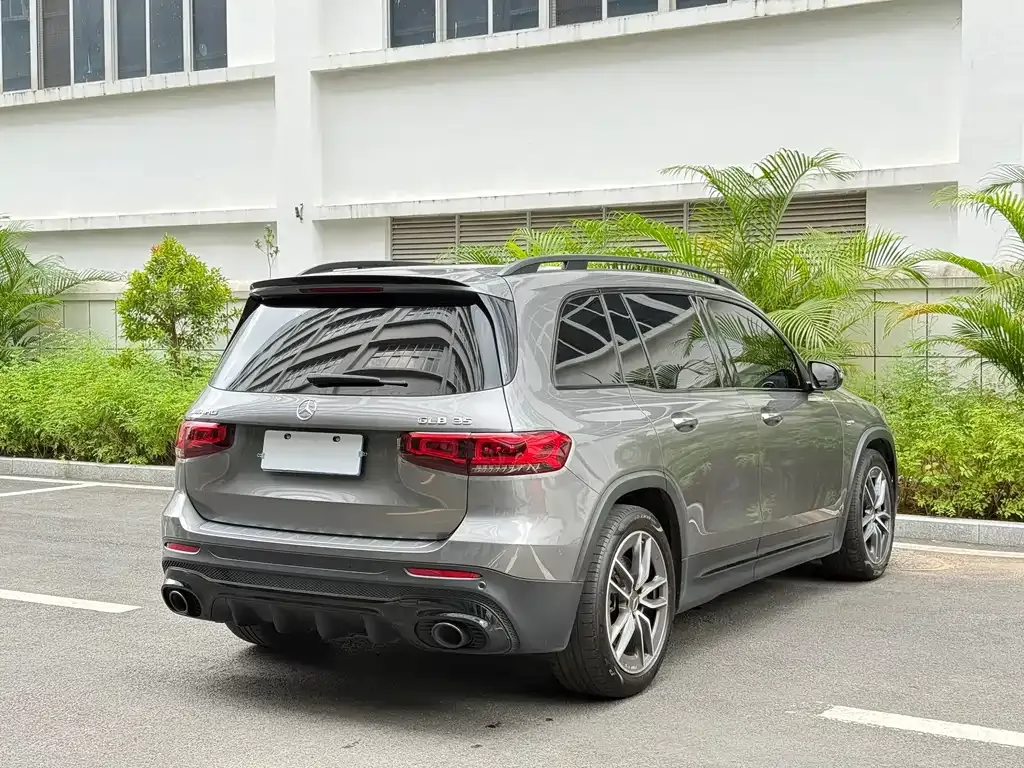 Mercedes-Benz GLB AMG — фото 3
