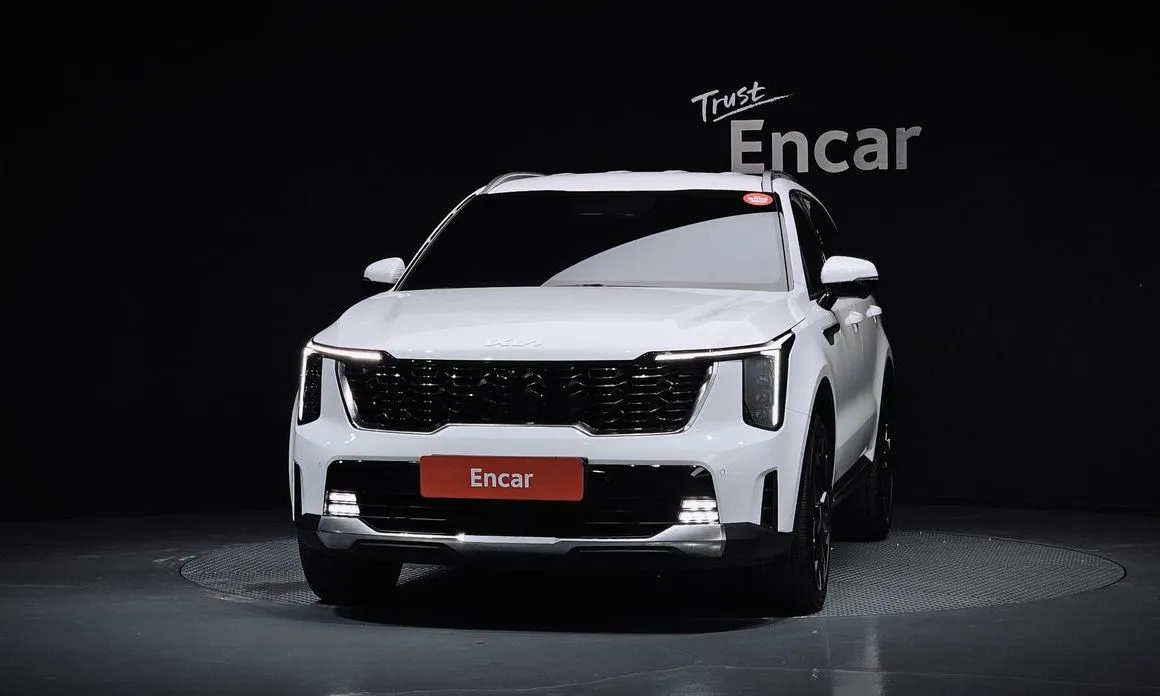 Kia Sorento — фото 6