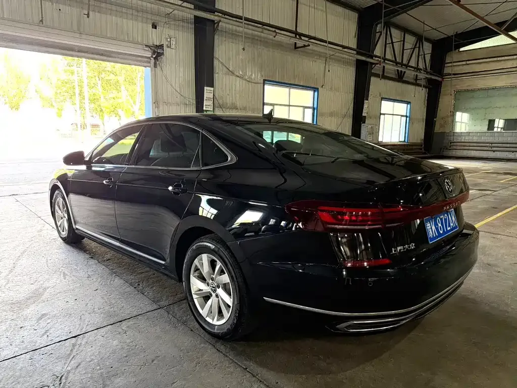 Volkswagen Passat — фото 4