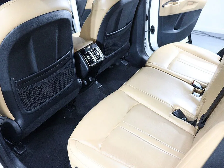 Kia Sorento — фото 7