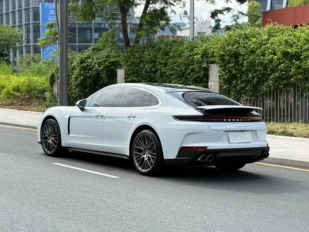 Porsche Panamera — фото 8