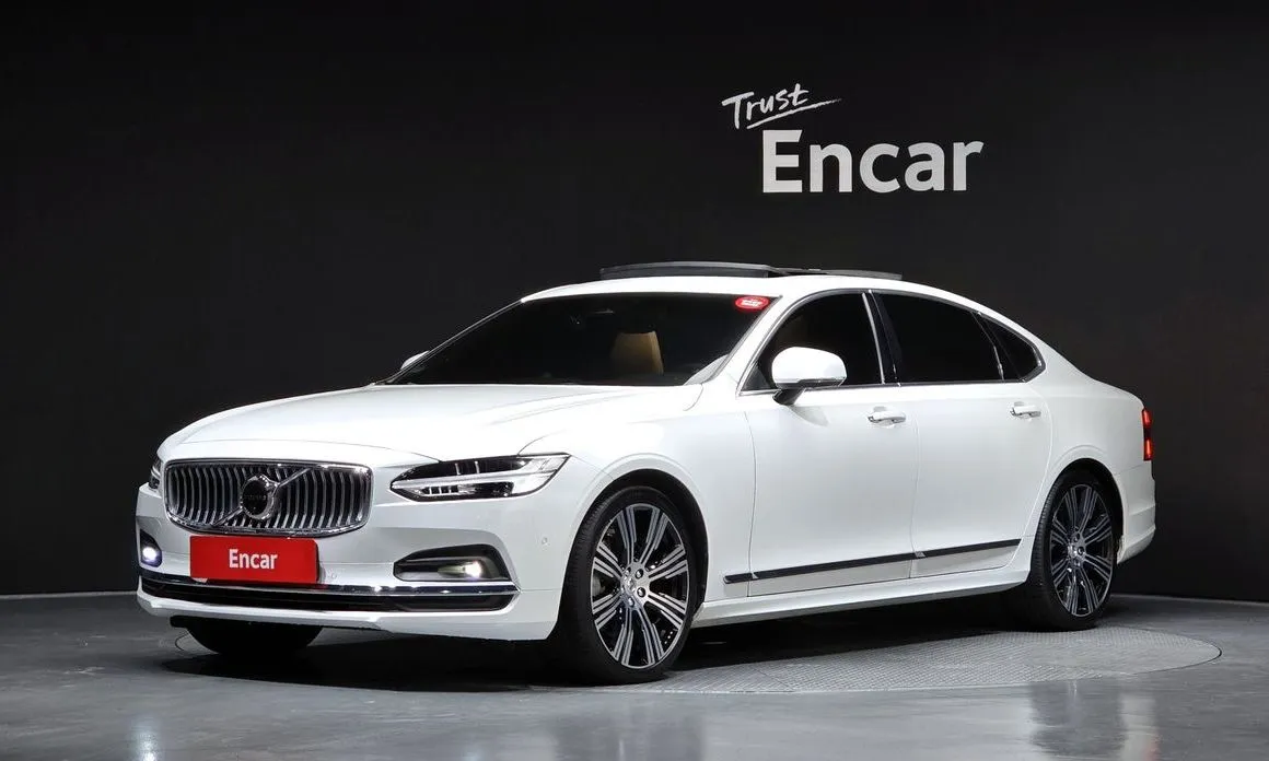 Volvo S90 — фото 1