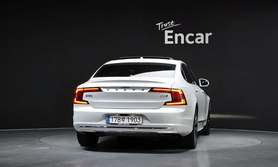 Volvo S90 — фото 2