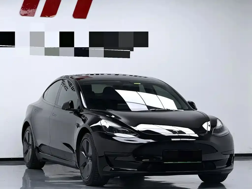Tesla Model 3 — фото 4