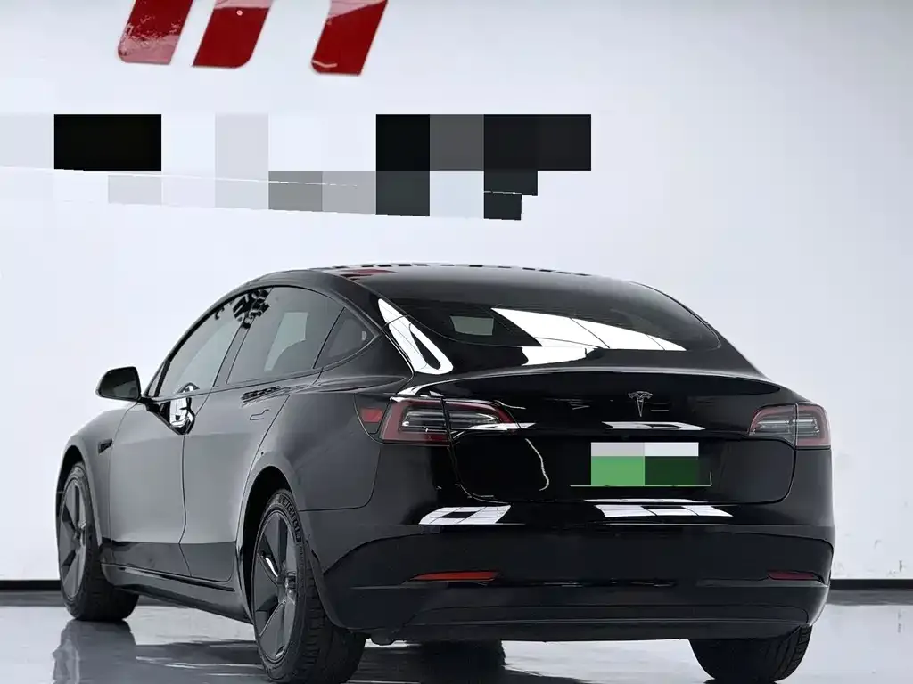 Tesla Model 3 — фото 6