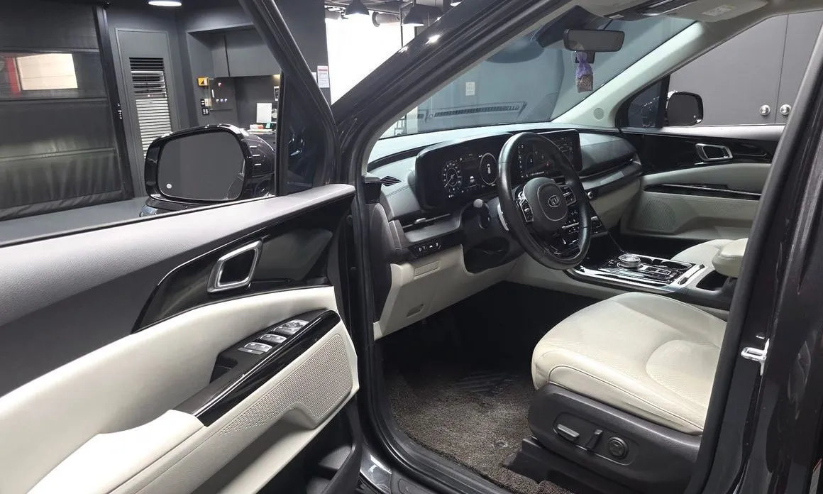Kia Carnival — фото 10