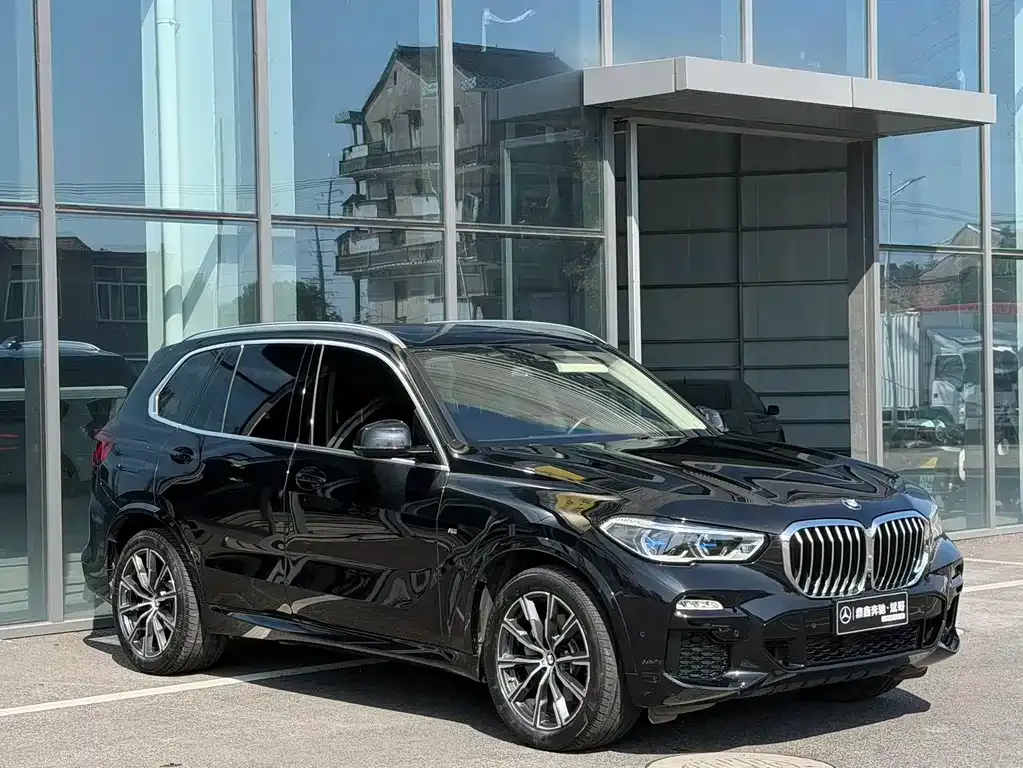 BMW X5 (Import) — фото 4