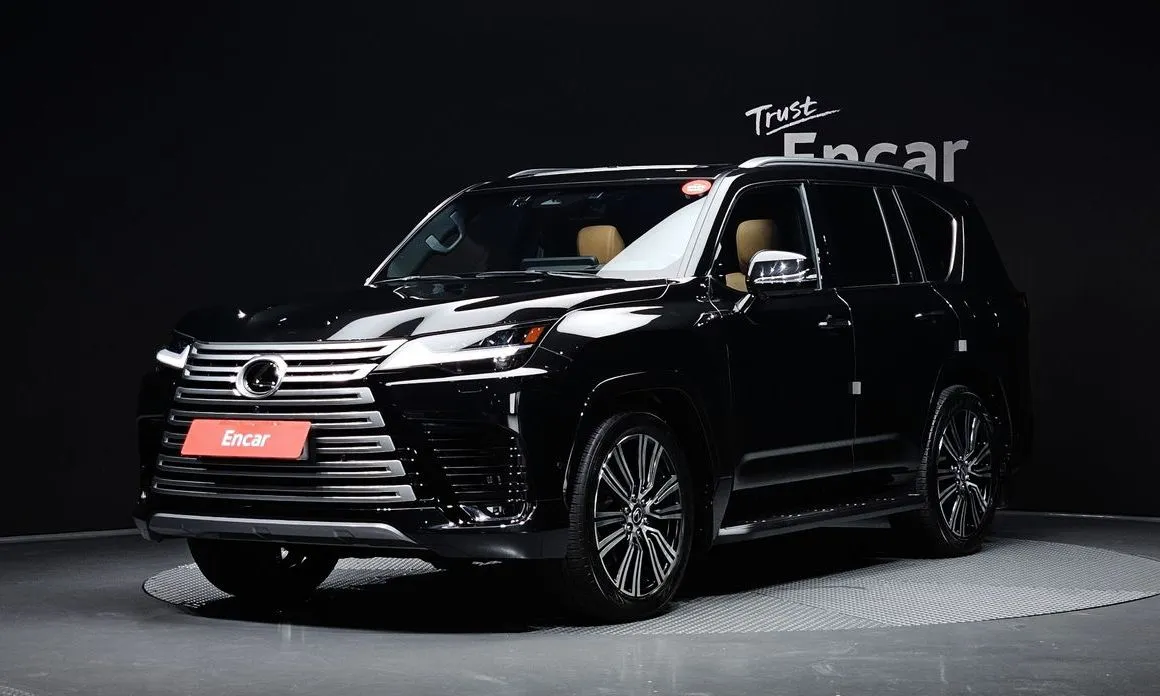 Lexus LX — фото 1