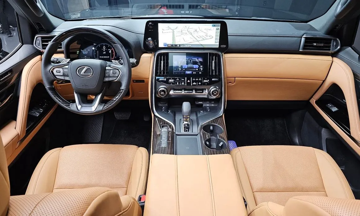 Lexus LX — фото 7