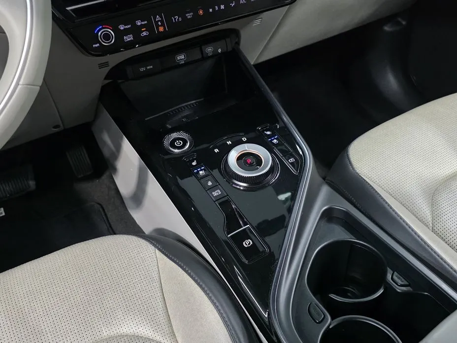 Kia Niro — фото 10