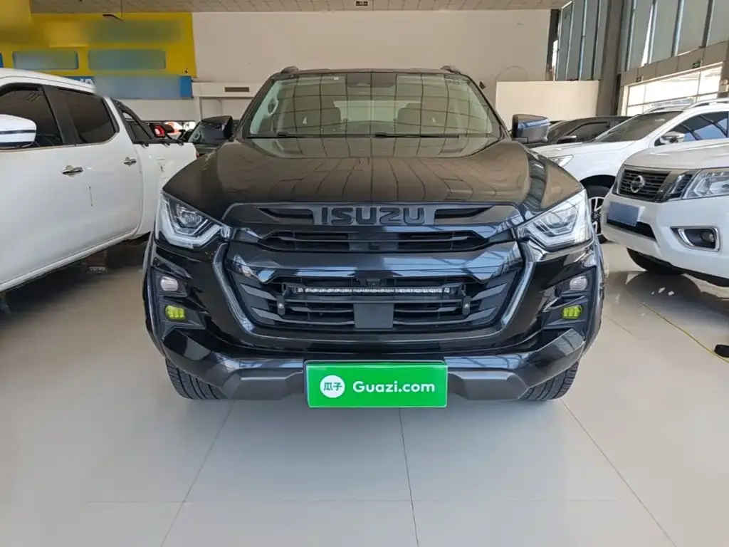Isuzu D-MAX — фото 10