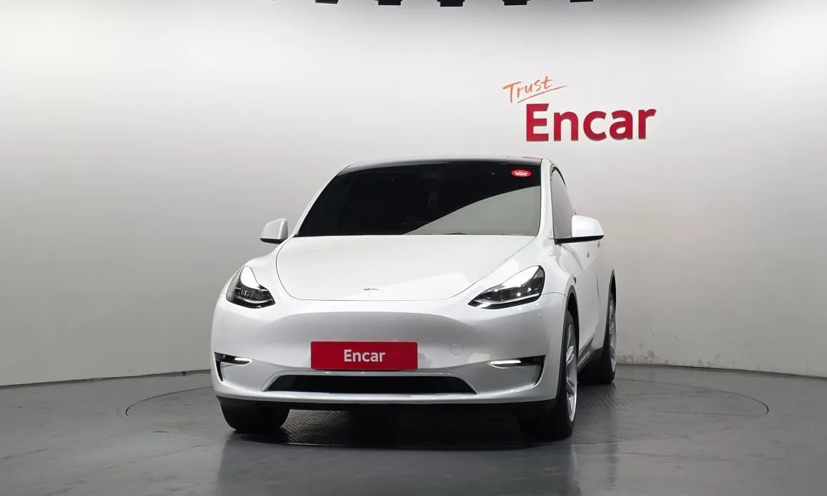 Tesla Model Y — фото 2