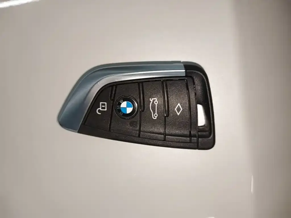 BMW X3 — фото 2