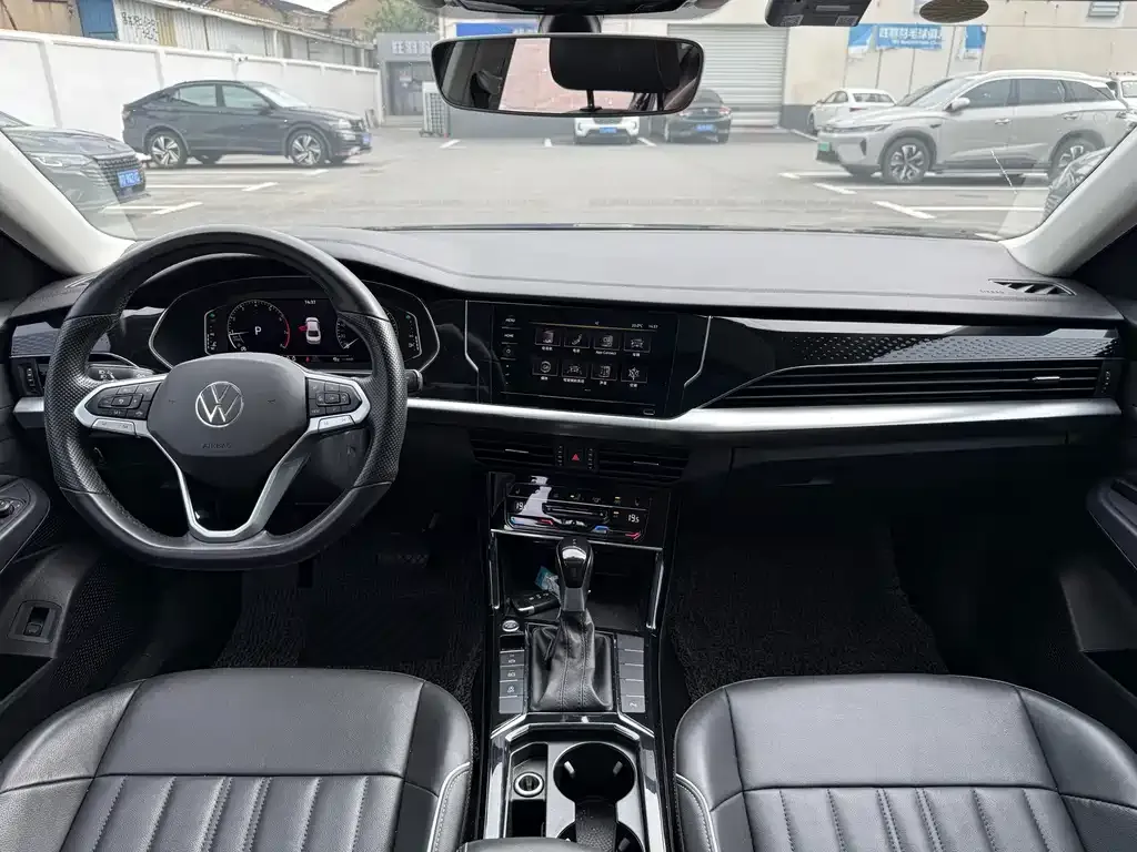 Volkswagen Passat — фото 8