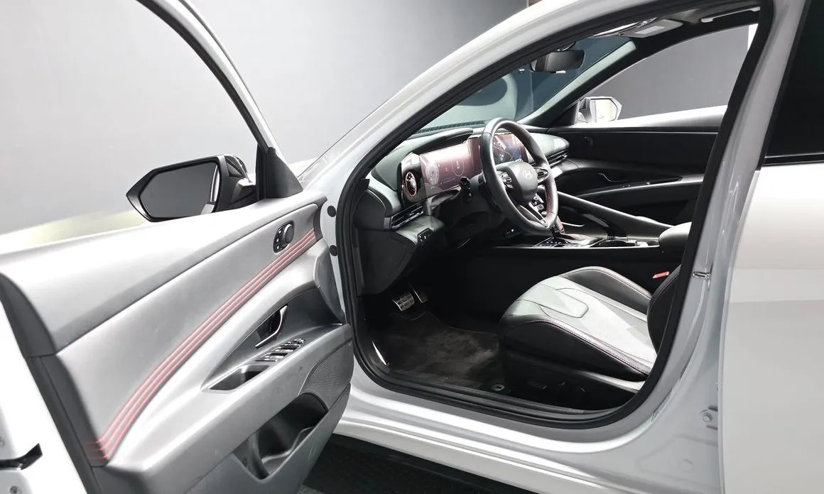 Hyundai AVANTE — фото 9