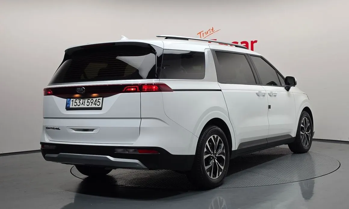 Kia Carnival — фото 2