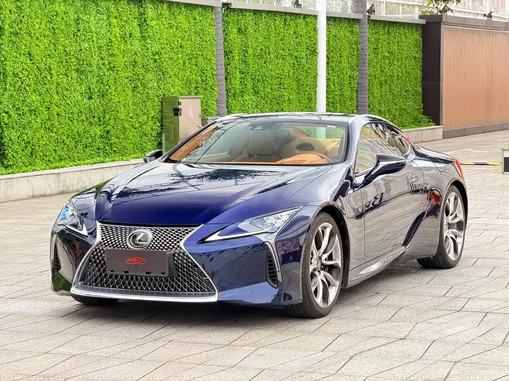 Lexus LC — фото 1