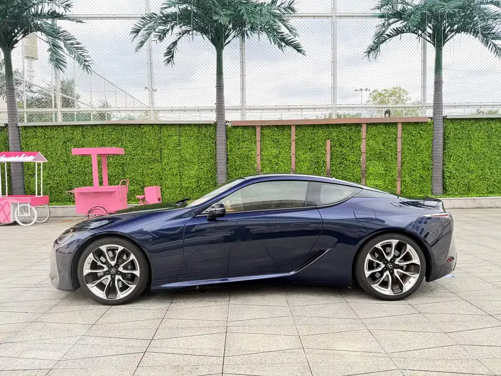 Lexus LC — фото 10