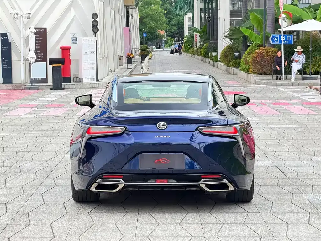 Lexus LC — фото 8