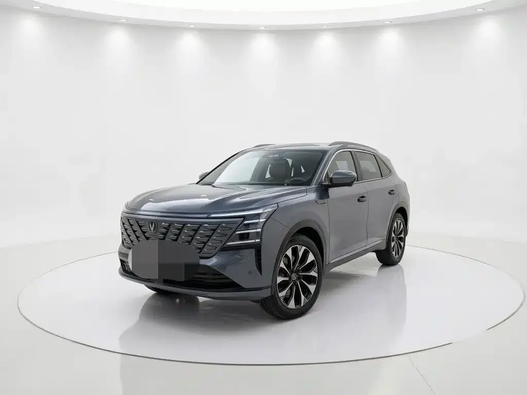 Changan CS75 PLUS — фото 1