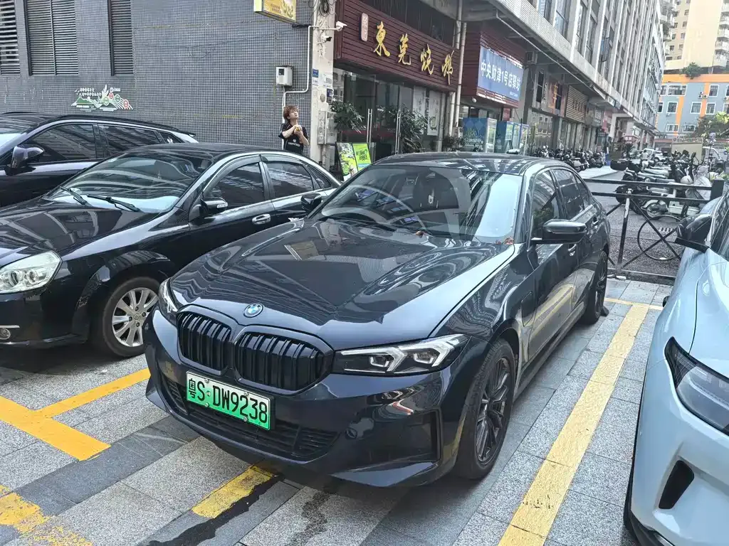 BMW i3 — фото 1