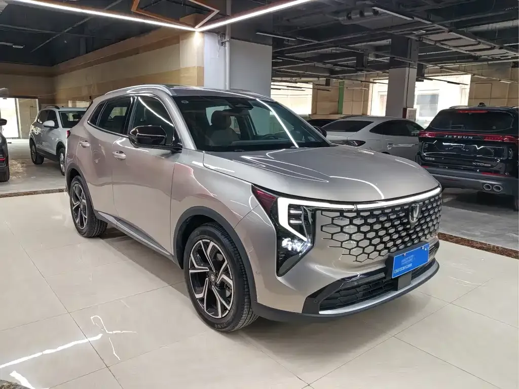 Changan CS55PLUS — фото 3