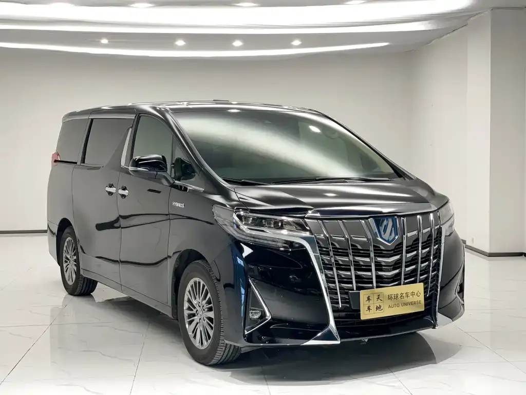 Toyota Alphard — фото 4