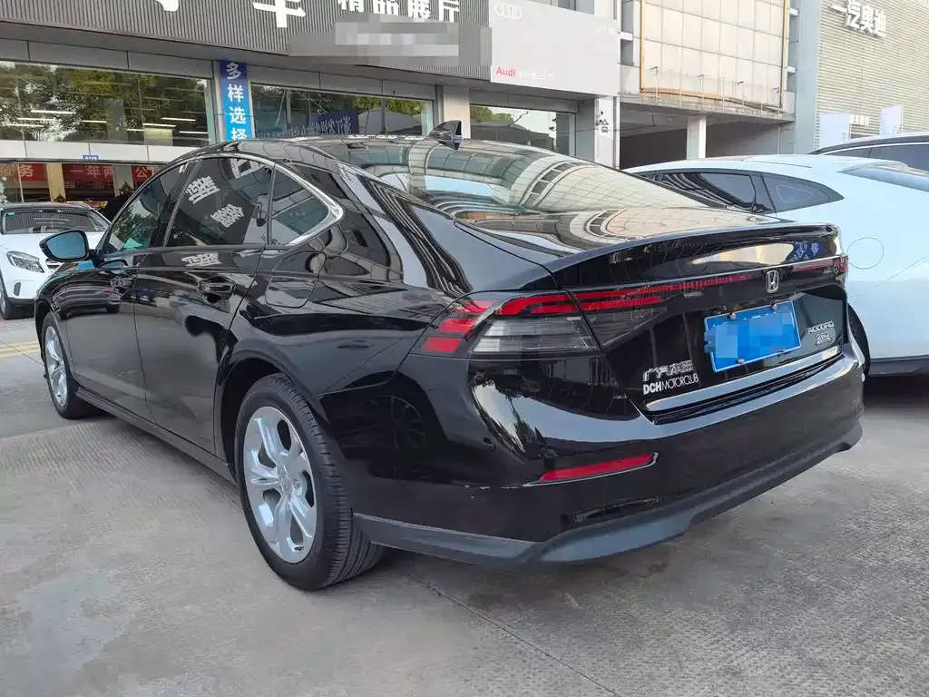 Honda Accord — фото 4