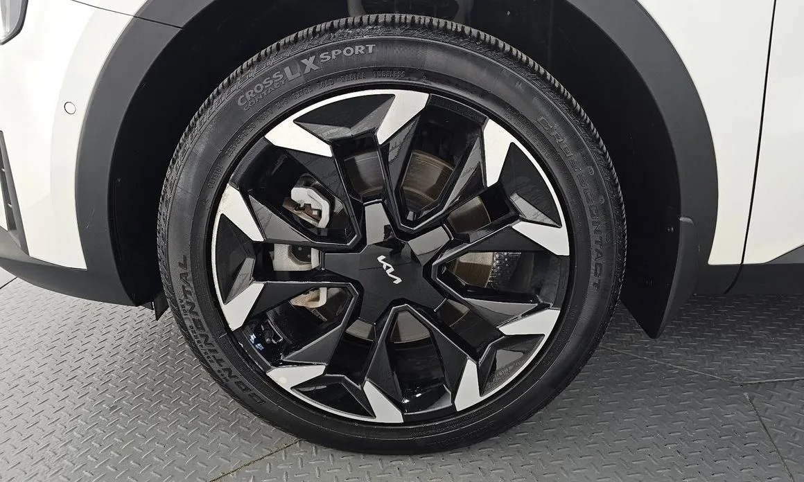 Kia Sorento — фото 8