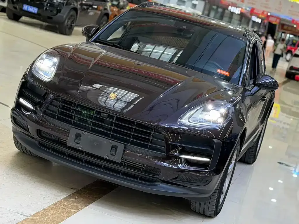 Porsche Macan — фото 1