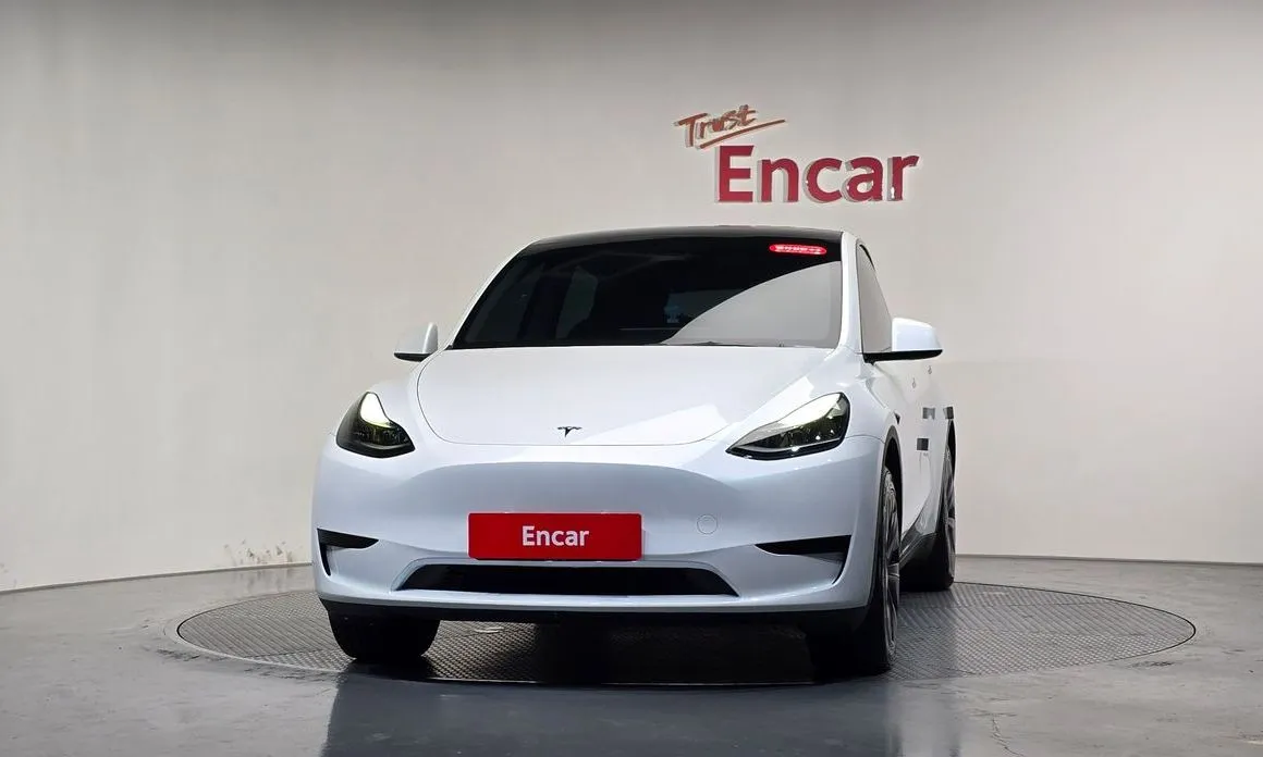Tesla Model Y — фото 2