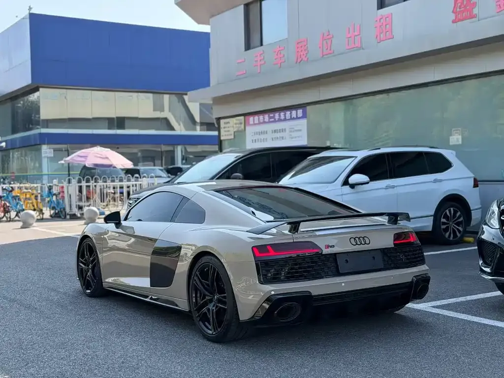 Audi R8 — фото 4