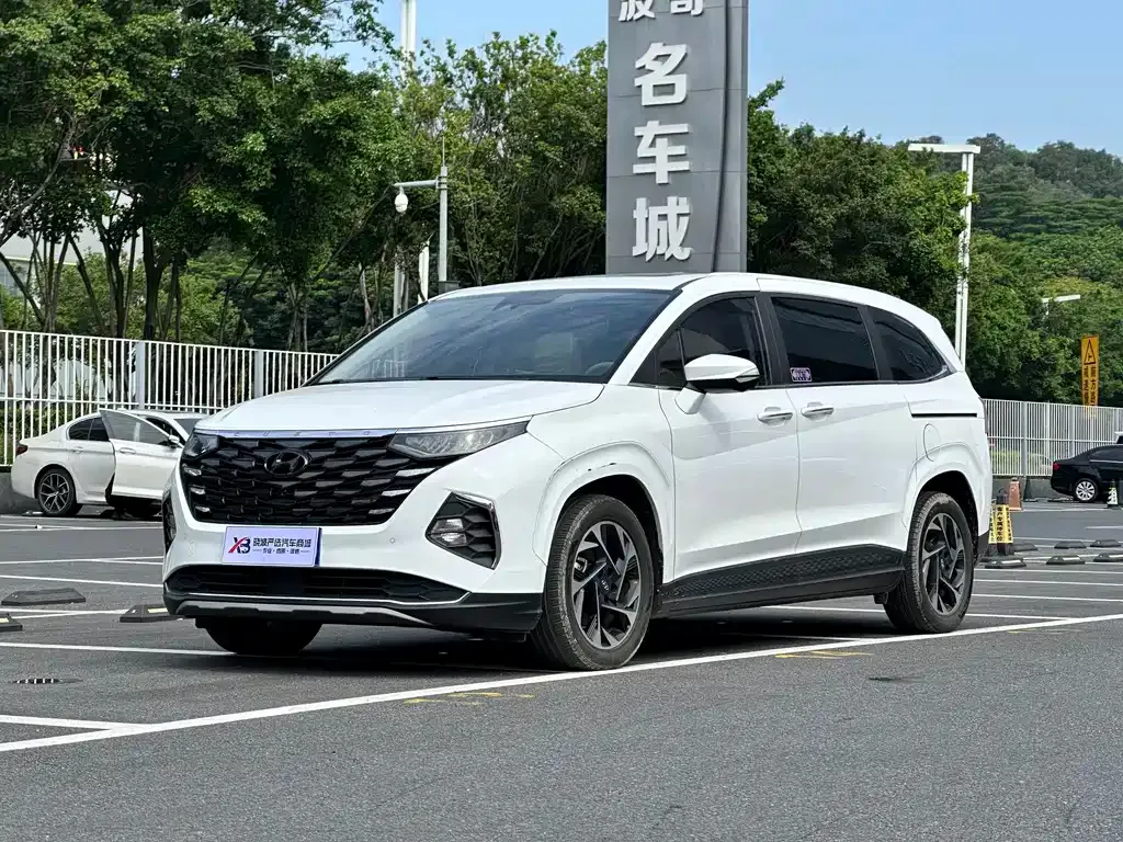 Hyundai Custo — фото 1
