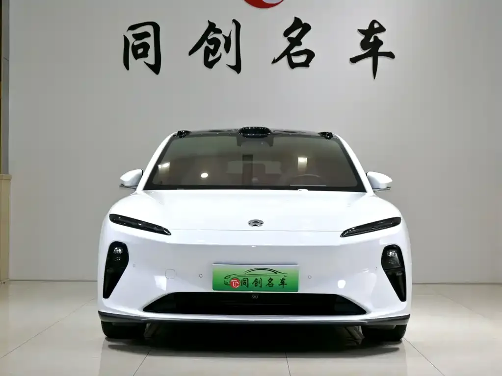 NIO ET5T — фото 10