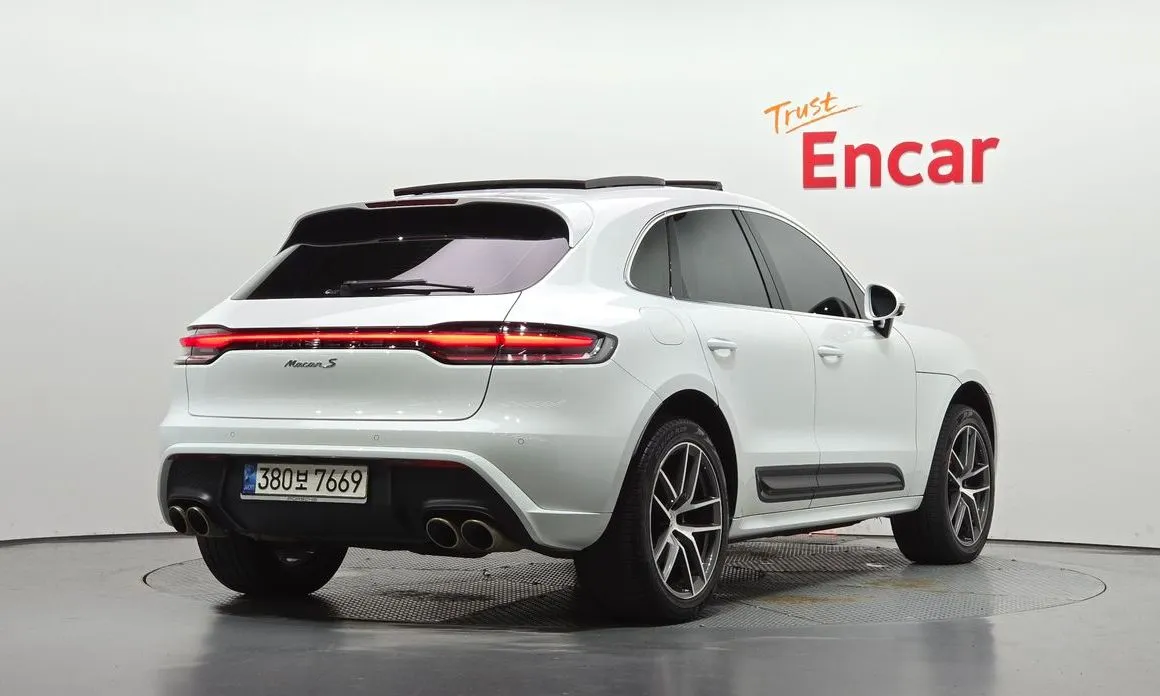 Porsche Macan — фото 4