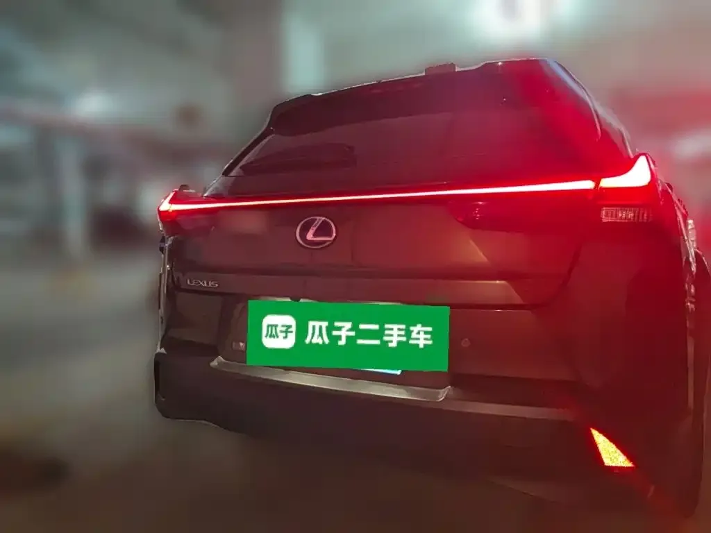 Lexus UX — фото 6