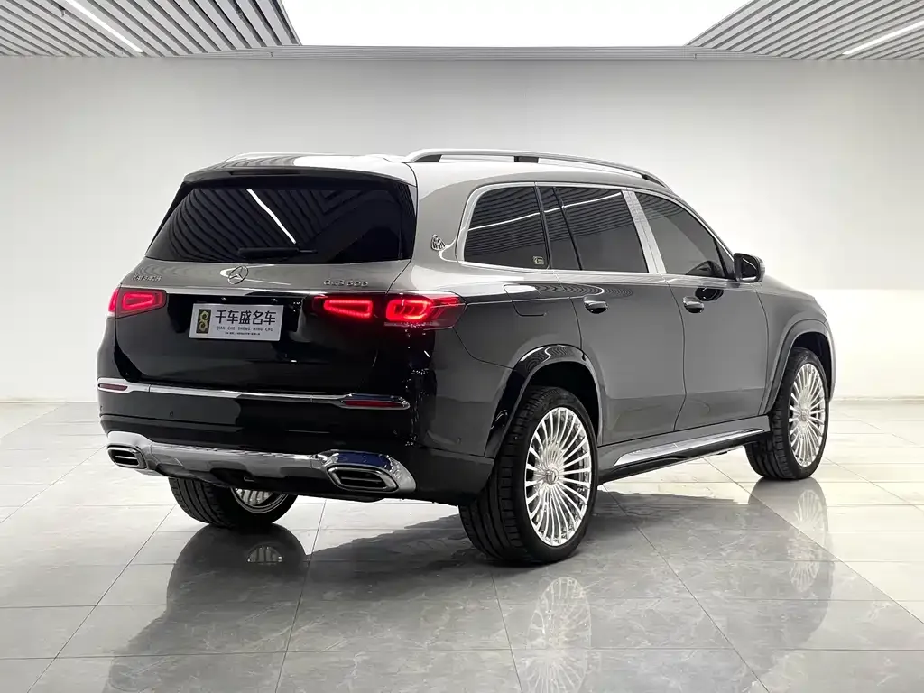 Mercedes-Benz GLS — фото 4