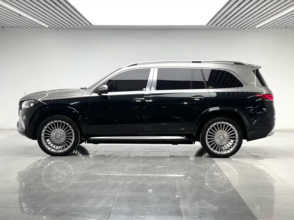 Mercedes-Benz GLS — фото 10