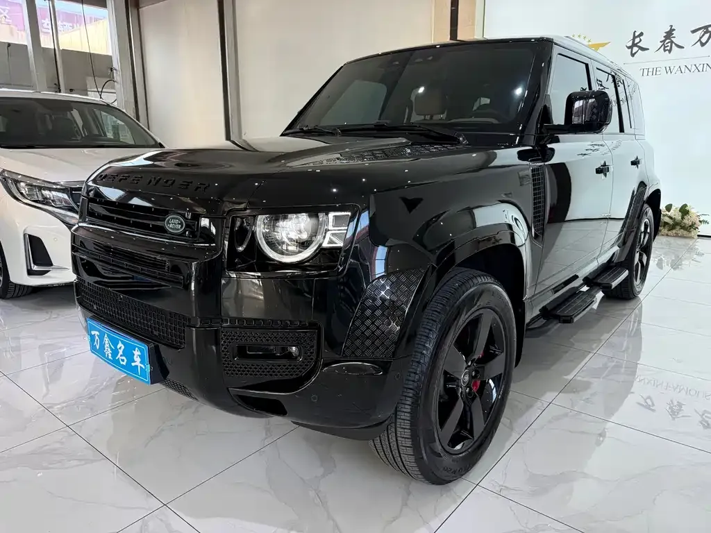 Land Rover Defender — фото 1