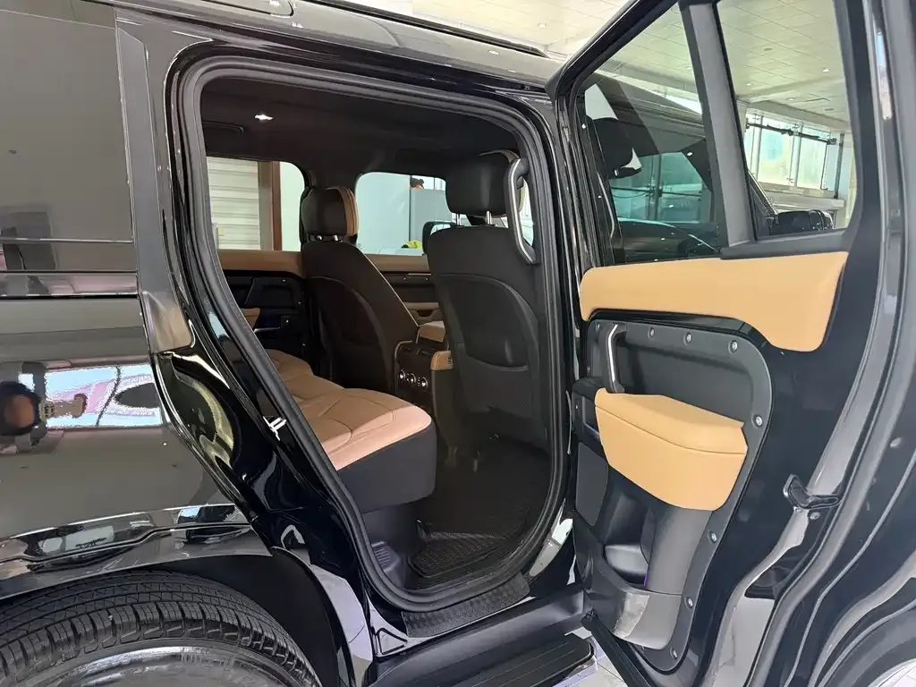 Land Rover Defender — фото 3