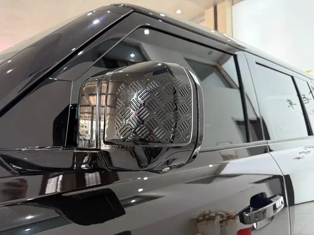 Land Rover Defender — фото 7