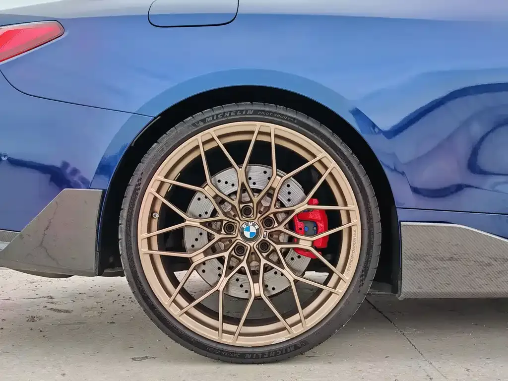 BMW M4 — фото 5