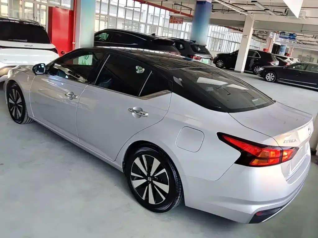 Nissan Teana — фото 3