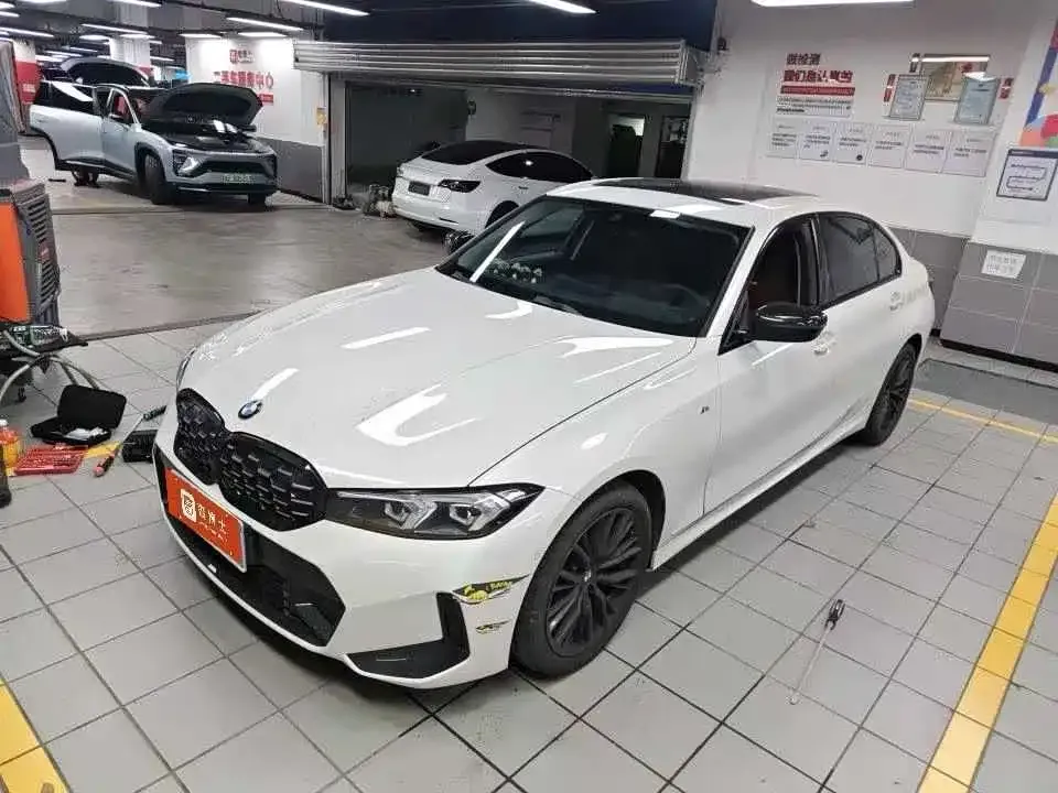 BMW 3 Series — фото 1