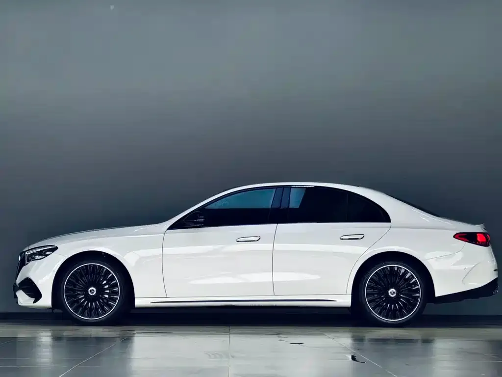 Mercedes-Benz E-Class (Import) — фото 8