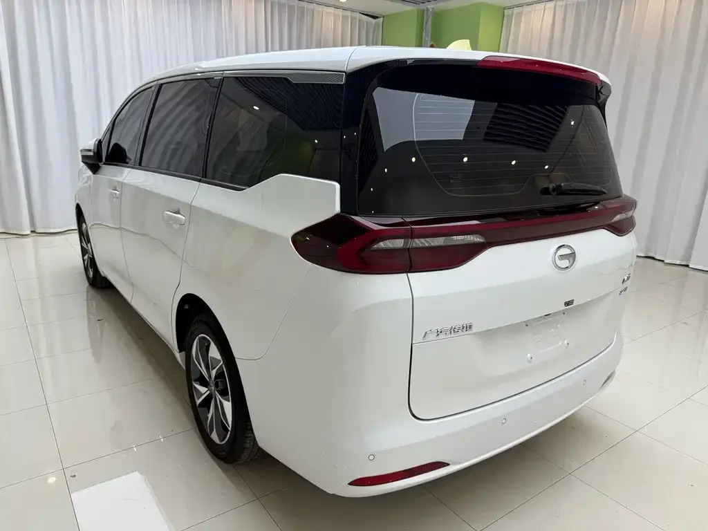 GAC Motor Trumpchi M6 — фото 4